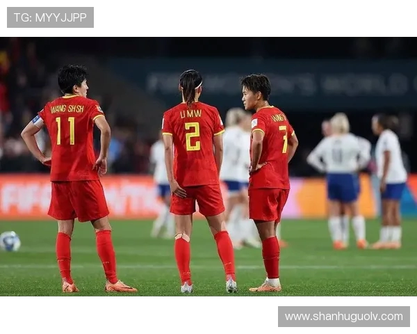 日本女足国脚谷川萌萌子与拜仁女足续约至2029年展现职业生涯新篇章